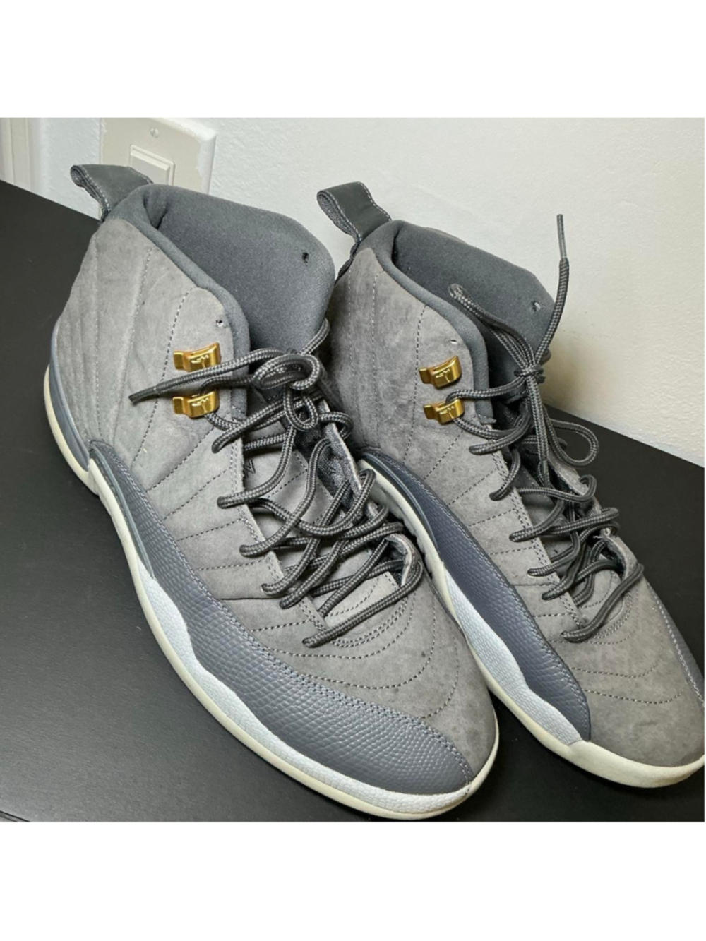 Nike Air Jordan 12 Cool Grey Suede Gold Eyelets Sneakers Men's Size 12 - Picture 3 of 8